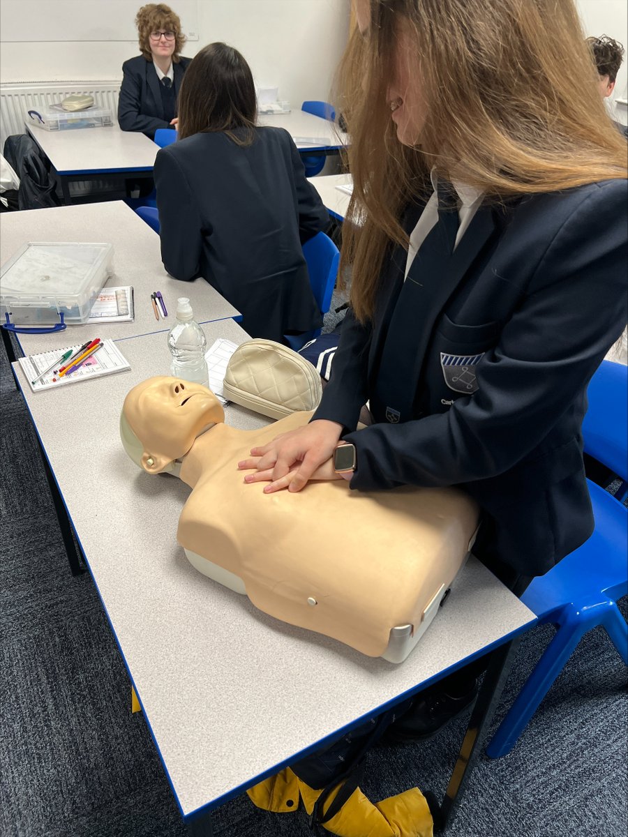 PATCarletonHigh's tweet photo. 11NPi have been looking at how to do CPR in form time as part of ‘restart a heart’ day following their Monday Assembly. Well done to them for having a go at this #lifesavingskill ❣️ https://t.co/r2eDkSHlEH
