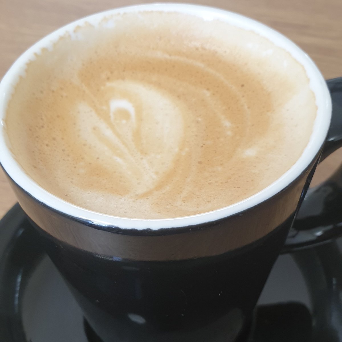 Its the start of a good work trip when the staff at #greensmorpeth give you a free chocolate with your coffee.. even if one of the ticket machines was out of order and meant a bit of a walk to the other one

<a href="/lumotravel/">Lumo</a> <a href="/networkrail/">Network Rail</a> #morpethstation