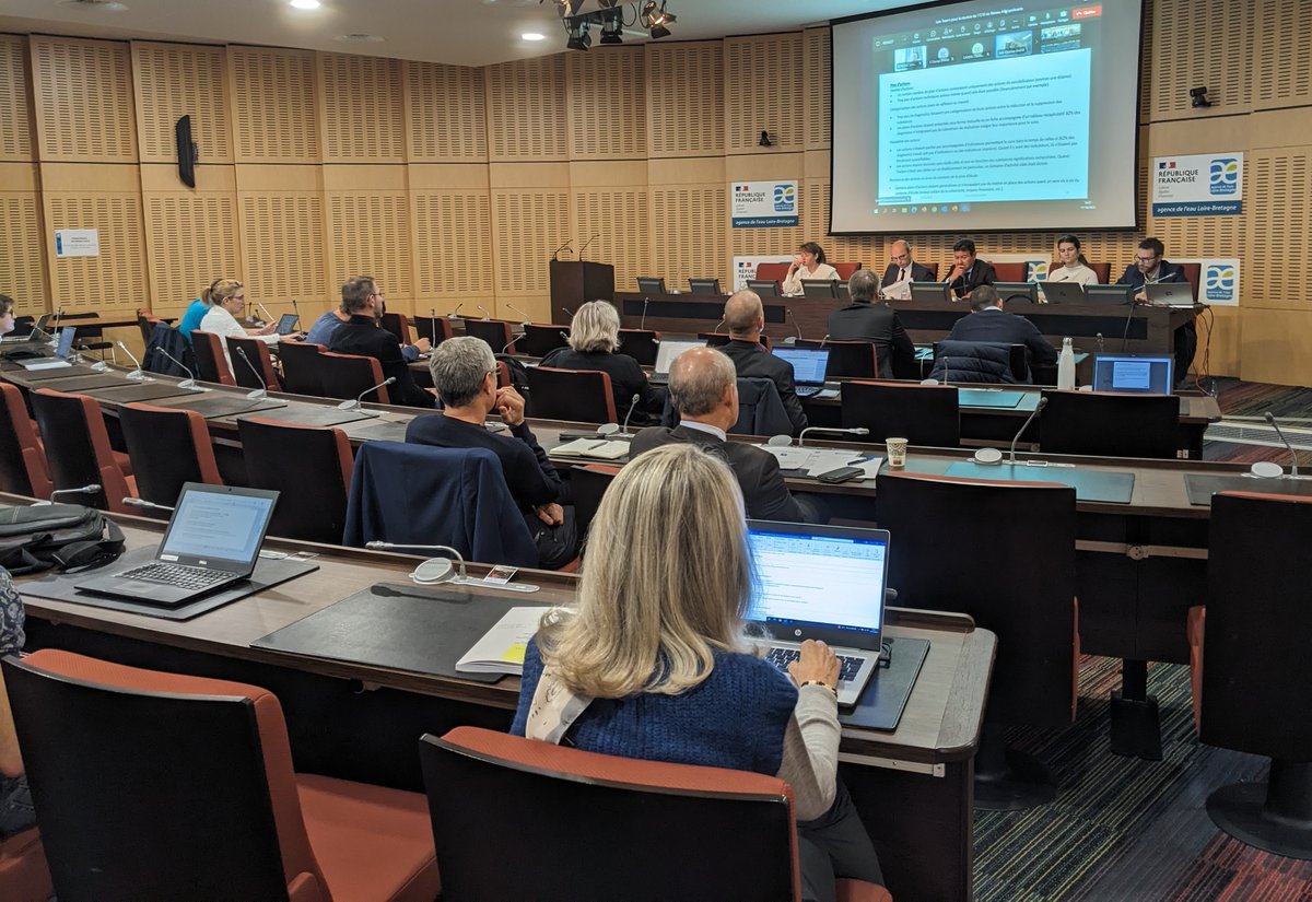 DREAM Eau & Milieux (@pole_dream) on Twitter photo Le lancement officiel du réseau d'échanges #micropolluants au service des collectivités du bassin #LoireBretagne, c'est maintenant🚀
Plus d'informations ? Contactez oceane.launay@poledream.org
🤝 Réseau créé par DREAM et l'Agence de l'eau <a href="/LoireBretagne/">Eau Loire-Bretagne</a> Le lancement officiel du réseau d'échanges #micropolluants au service des collectivités du bassin #LoireBretagne, c'est maintenant🚀
Plus d'informations ? Contactez oceane.launay@poledream.org
🤝 Réseau créé par DREAM et l'Agence de l'eau <a href="/LoireBretagne/">Eau Loire-Bretagne</a>