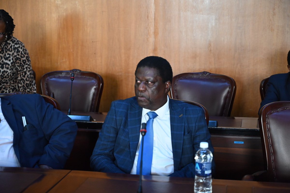 ParliamentZim's tweet photo. #10thParliament #SenateinSession Senate resumed sitting today and the main highlight is the debate on the State of the Nation Address by Senators. https://t.co/HJkWBhcNlI