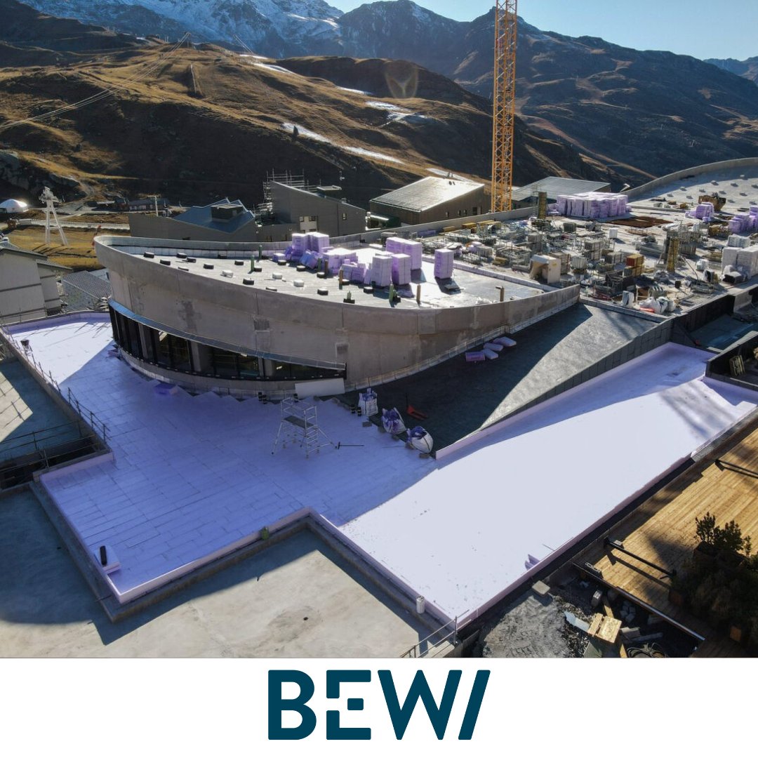 At BEWI, we're proud to be part of an extraordinary project - Val Thorens sports centre.

The inverted roof had to withstand challenging conditions while ensuring optimal insulation. Jackodur® XPS exceptional properties were crucial factors in its success.