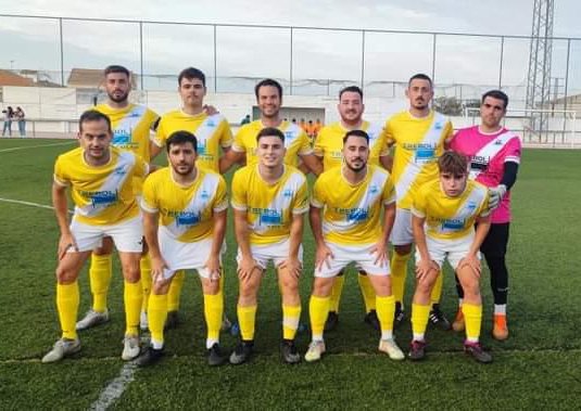 Derrota por 2-1 en Villargordo con gol de Juanca. Nos vemos este domingo a las 12:00.

#VamosCPHuelma💛💙⚽