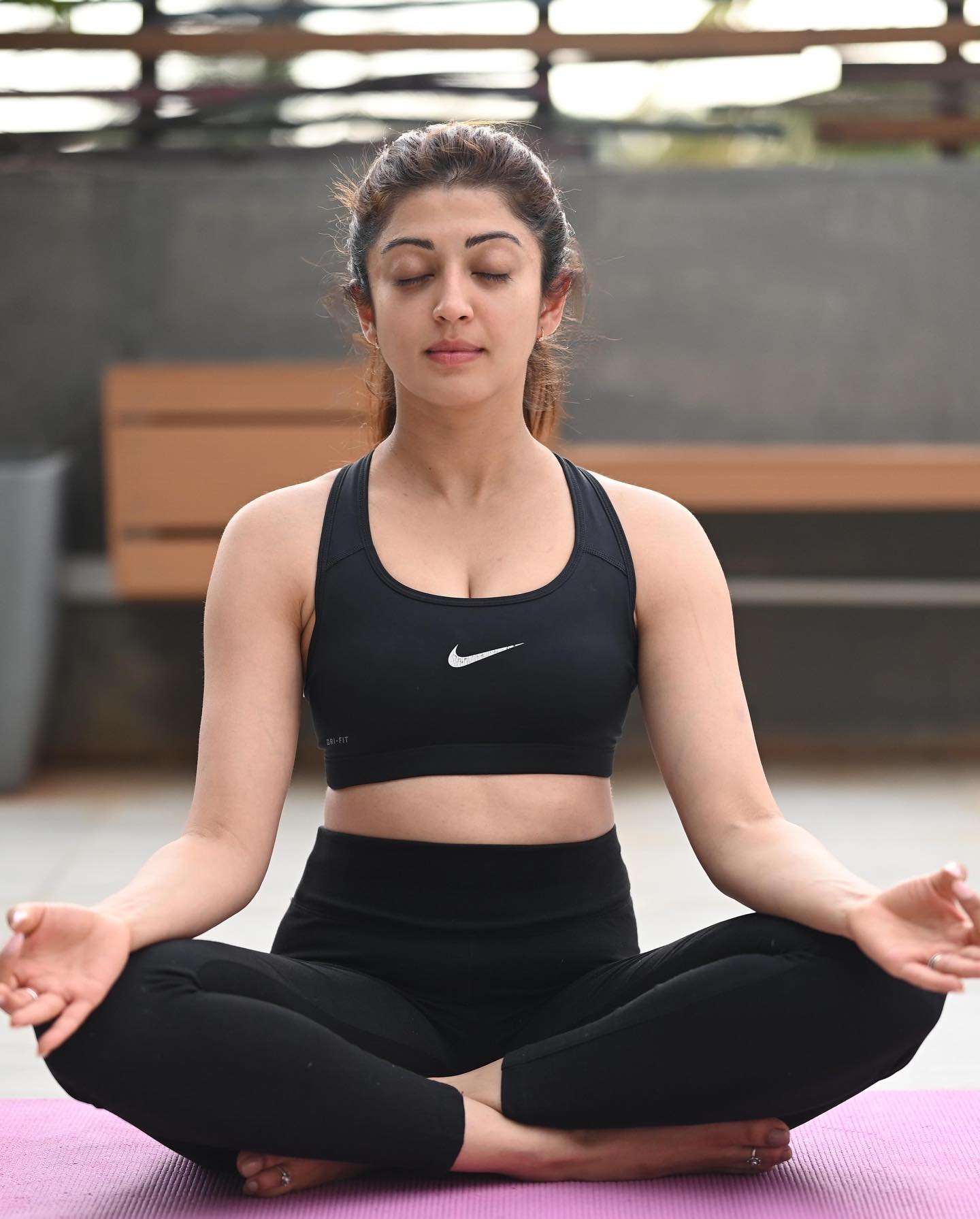 F8pNes2bIAAf4lr?format=jpg&name=large