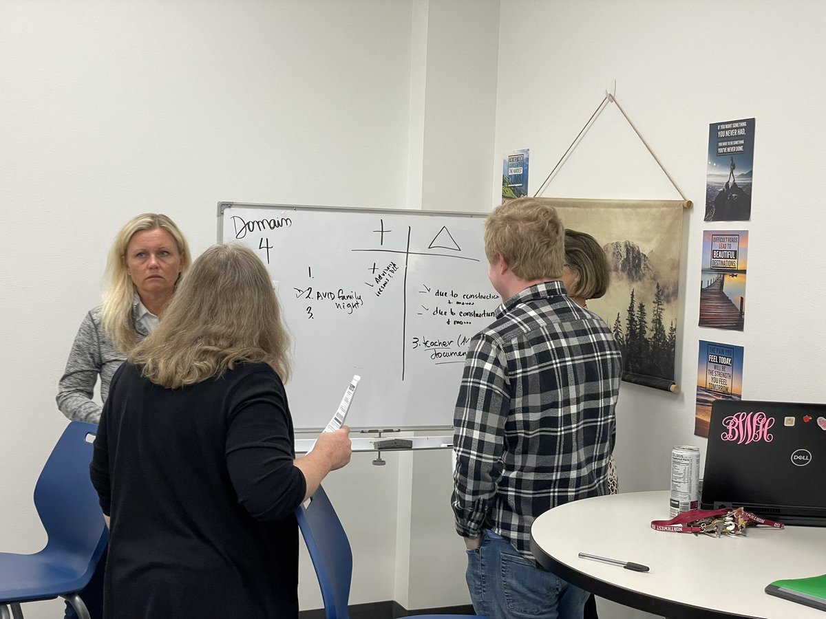 jackson_carrie's tweet photo. Productive work in our @NHS_AVID Site Team this morning!! Evaluating things we are doing well vs. things we need to improve. #Flagship #TexansAtWork https://t.co/ms9oUUDmHH