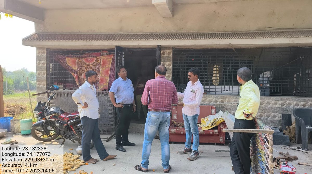 Visited Dhavadiya Gram Panchayat and met the beneficiaries of "Border Village Aawas Yojana".