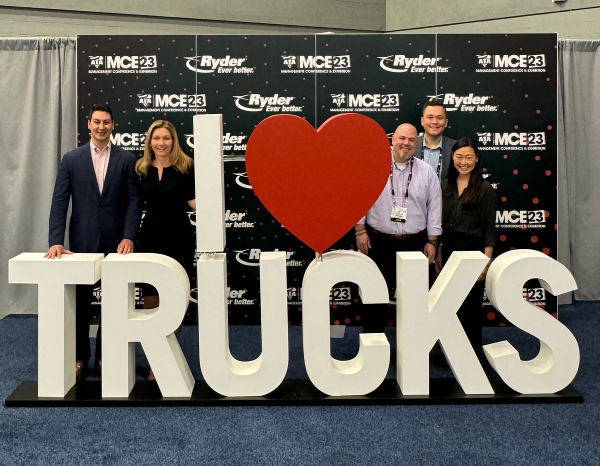 ossaf's tweet photo. We at @aurora_inno had a wonderful time in Austin at the #ATAMCE conference. Thanks for the good times, thoughtful panels and great conversations! #TheRhythmOfChange #NavigatingTheFutureOfTrucking https://t.co/Q5rDUxFSqf