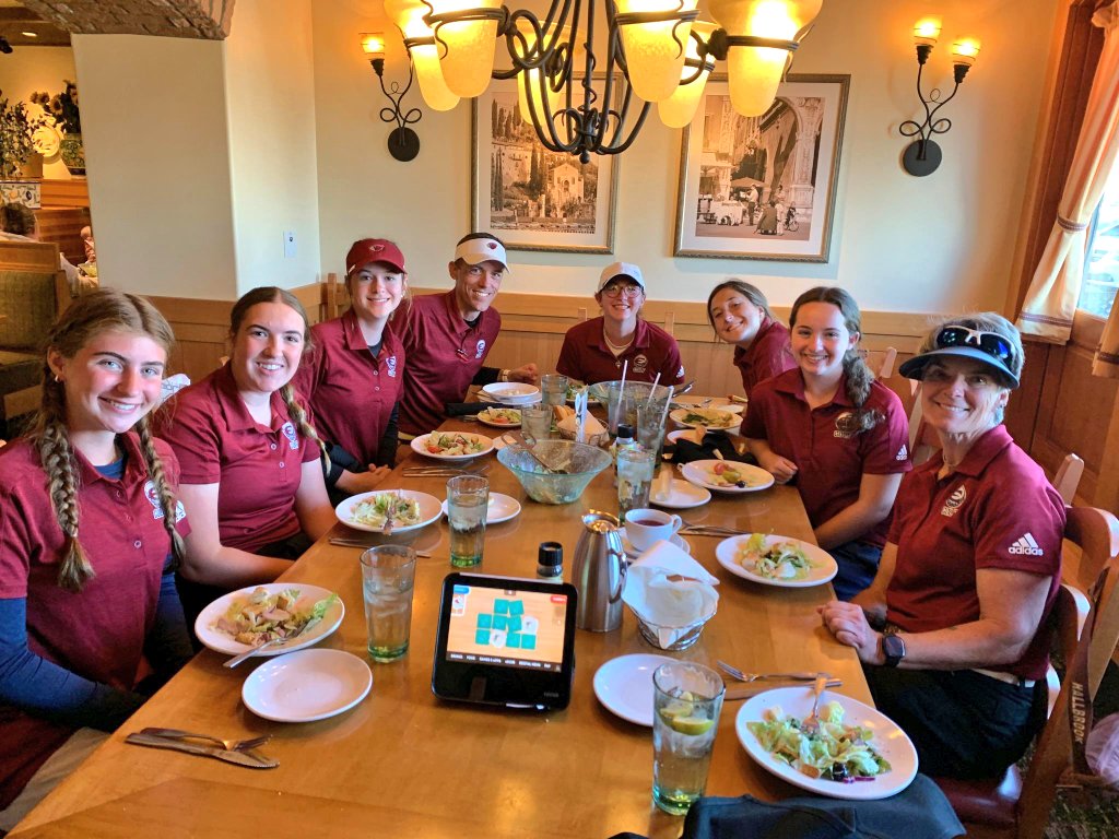 And to wrap up our 1st round at State #KSHSAAgirlsgolf at @SalinaMuni, a team meal / #BreadstickEatingContest at @olivegarden to carb-load for Day 2! #EudoraProud