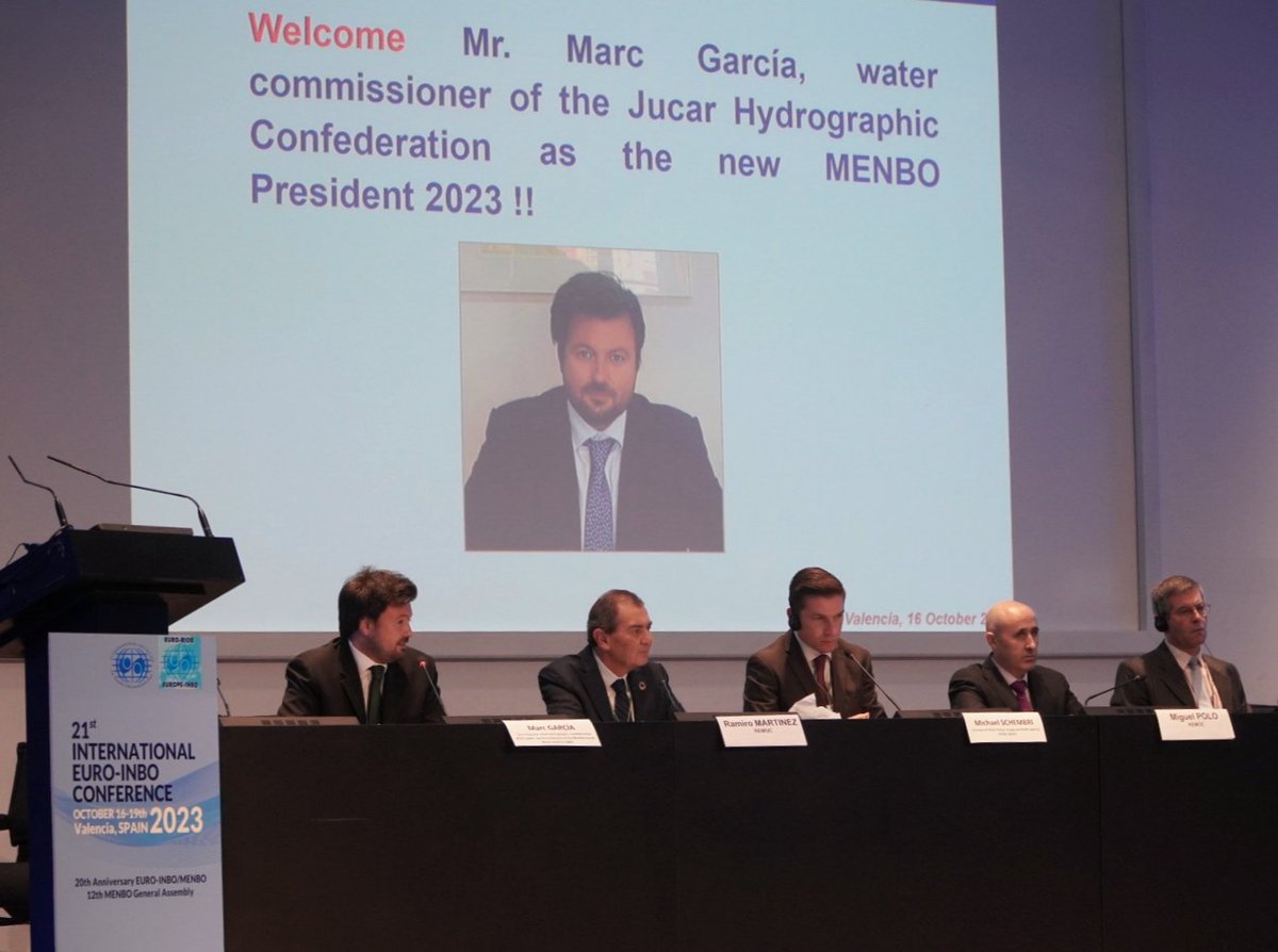 CHJucar's tweet photo. ✅ El Comisario de Aguas, Marc García, elegido nuevo presidente de la Red Mediterránea de Organismos de Cuenca #REMOC por los próximos dos años.

🤝 Recoge el testigo de Michael Schembri 🇲🇹, presidente saliente.

Sigue 👇 https://t.co/YksAwL3w29