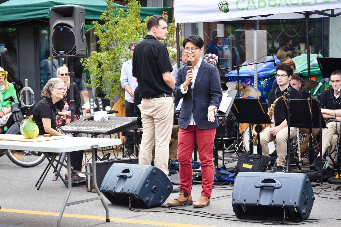 thunderhorse224's tweet photo. #CabbagetownParkscape comes to a successful end after 10 summer weeks of art, music, dance &amp; children's nature programming. This urban innovation showed❤️❤️❤️❤️❤️ #Illustration #cute #pixar #concept #happysunday #Insect #minibeasts  
Original: kristynwongtam https://t.co/lIjJxNopoz