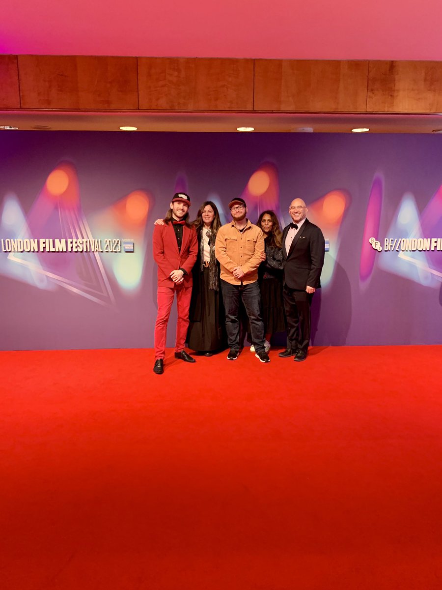 Closing Night Gala at @BFI #LondonFilmFestival with the @ChasingAmyDoc team! 🕺 @filmhunk @MamaFilm1 @spacemanmills @Clare_BK
