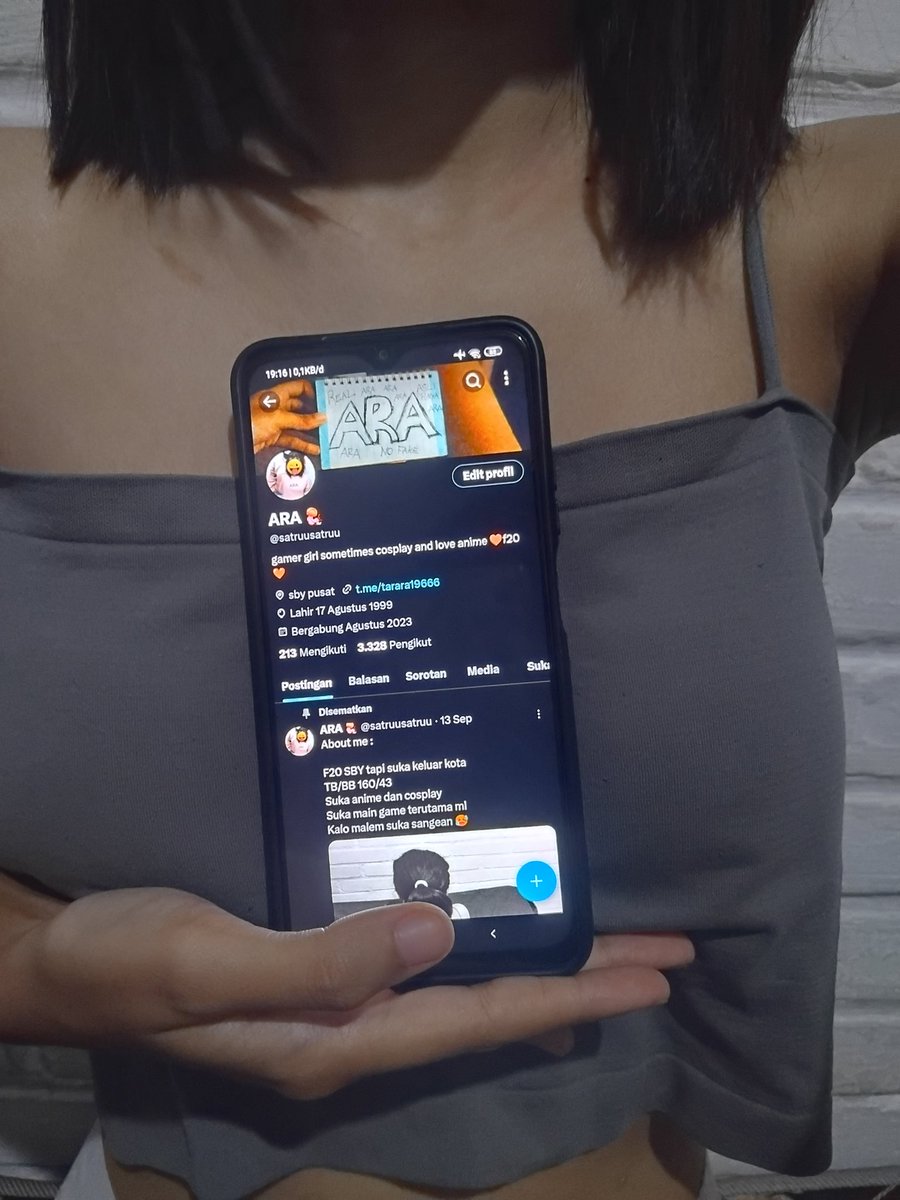 traralilyyzzz's tweet photo. Km suka wot ga kak? Mau liat video aku wot like reply dan rt ya kak 🥵 https://t.co/sm5e379wSD