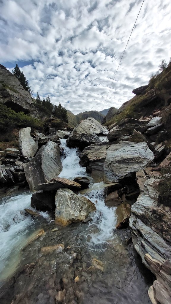 sagler72's tweet photo. @ThePhotoHour A small cascade from the #Ahrn creek, northern Italy https://t.co/1NLvg0nfCf