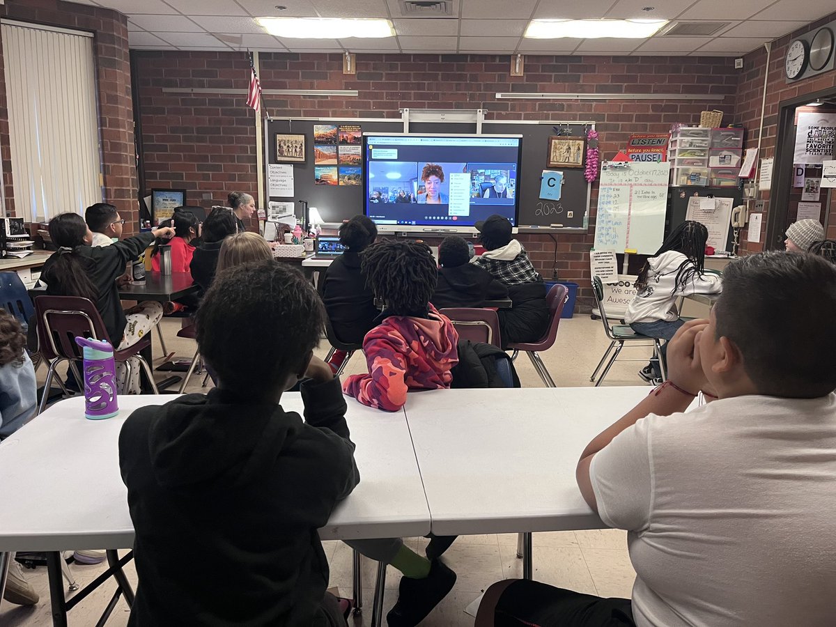 Mr. Lopez tweet media