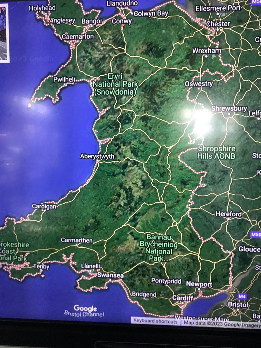 ctkprmcardiff's tweet photo. Working collaboratively to piece together a map, #ctkcardiffy6 have used their knowledge of the UK to plot cities and research successful and inspirational people from the UK. @CscHumanities #collaborativelearners https://t.co/qRSBZpS5GN