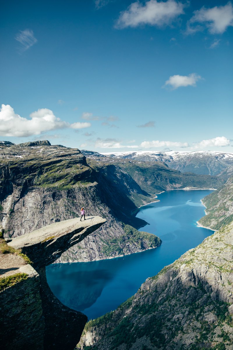 hellolaroux tweet media