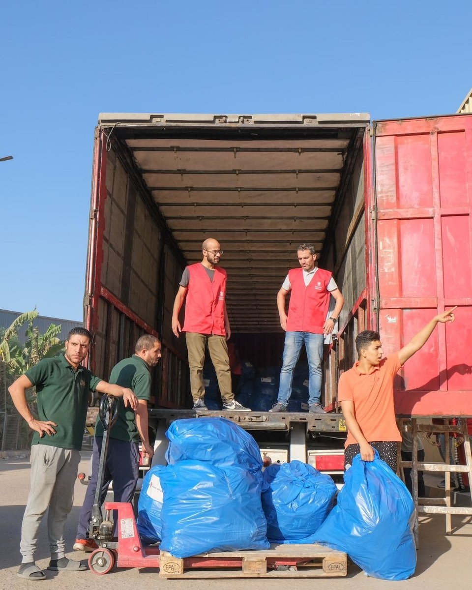 Our teams have partnered with @egyptianredcrescent to prepare to support families in #Gaza with:

⛑️ First aid kits
💧 Water bottles
🪥 Hygiene &amp; dignity kits
🤰 Kits to support pregnant mothers and newborn babies

We're urgently calling for a ceasefire so our teams can safely