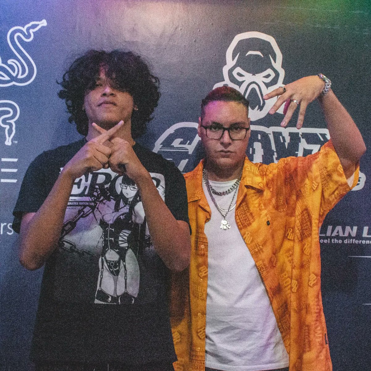 AtomikBol's tweet photo. ATOMICAST#13 ft. TYANXL
It's Clipping! π₯
Gracias a todos por el apoyo! Ya disponible en YouTube π«Άπ»
(Link en la Bio)
.
πΈ: @AndressTrece
.
#bolivia #santacruzbolivia #musica #streaming #podcast #entrevista #stream #boliviano #twitch #atomicast #ludelatower #artistas https://t.co/B0zXoHTZvV
