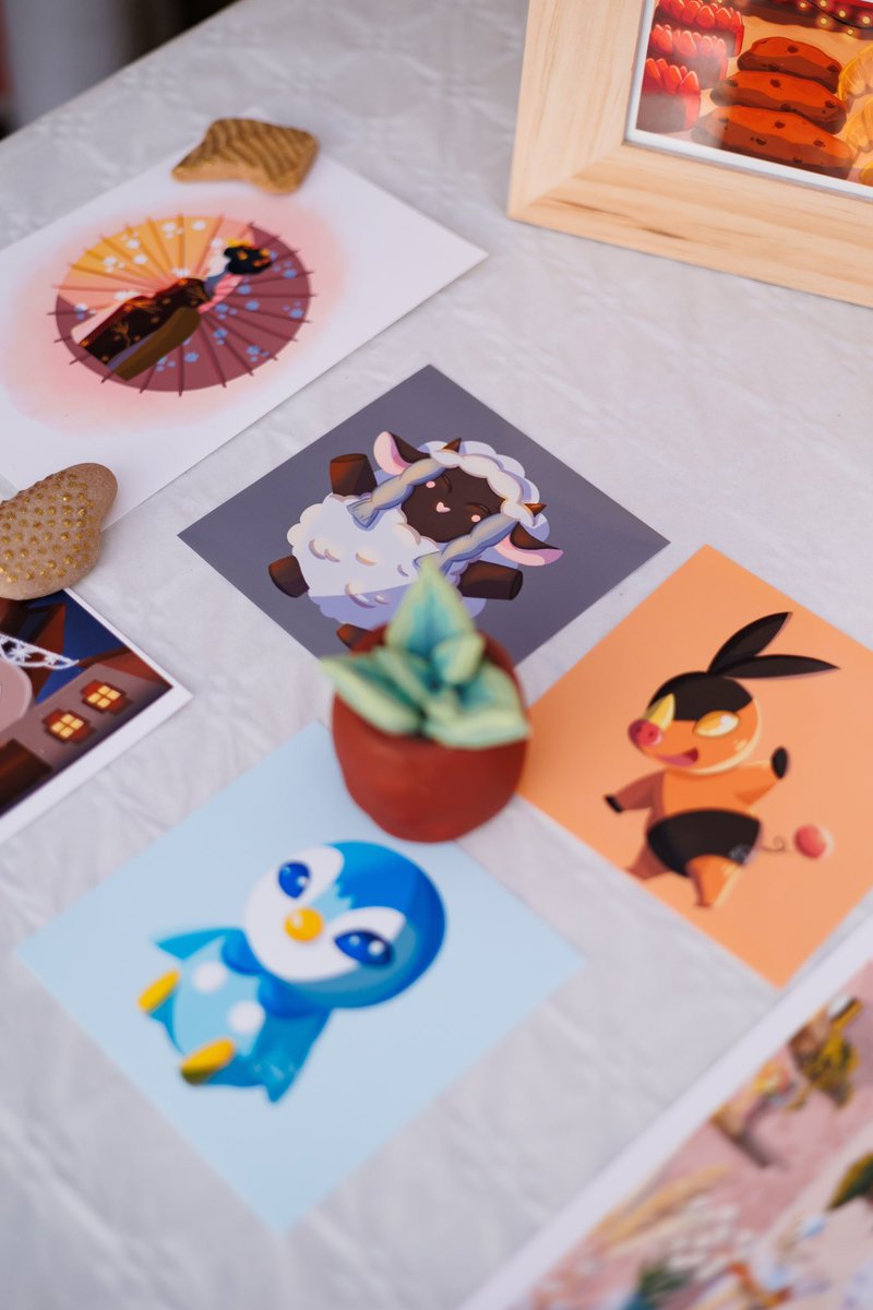 charlottebibi16's tweet photo. Je vous laisse aller faire un petit tour sur ma boutique Etsy ✨ 

https://t.co/fv9pAZG9Aq

#smallbusiness #illustratrice #pokemon #powerpuffgirl #art #print https://t.co/ThBIbQnHFi
