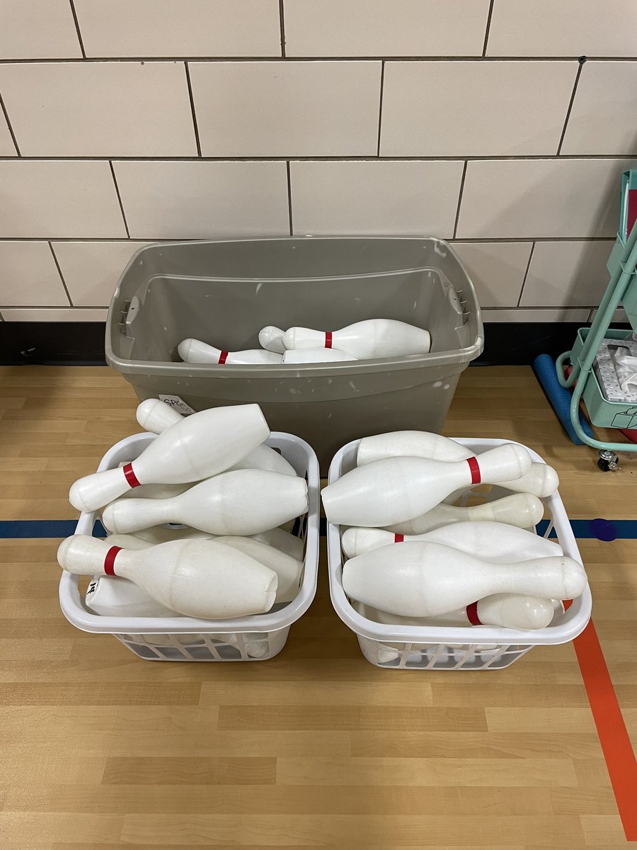Sometimes my classes take too long to set up bowling pins because they grab too many 😅 splitting them up in to baskets on their half of the gym saves times &amp; we can get started right away! Small change = big impact #physedhacks