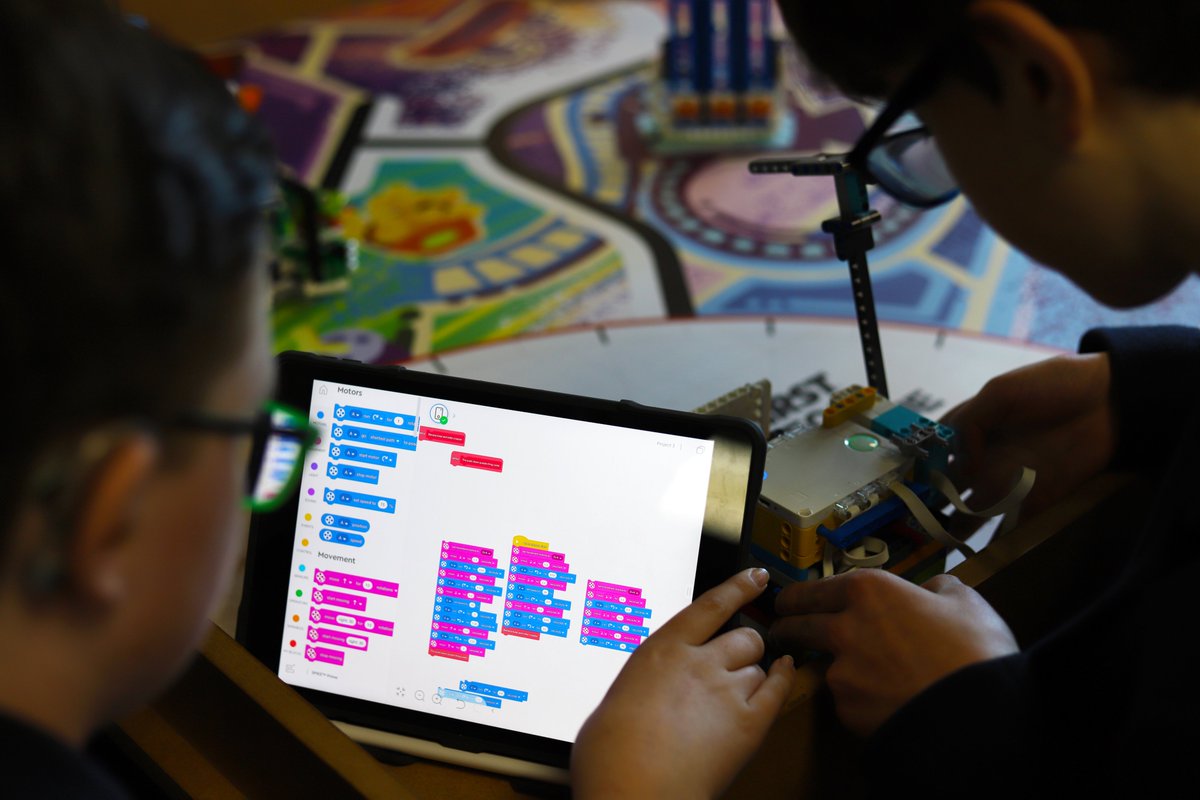 WHS_Computing's tweet image. Pupils have been enjoying taking part in the First Lego League and Year 8 Minecraft clubs @FLLUK @PlayCraftLearn @WallaceHigh