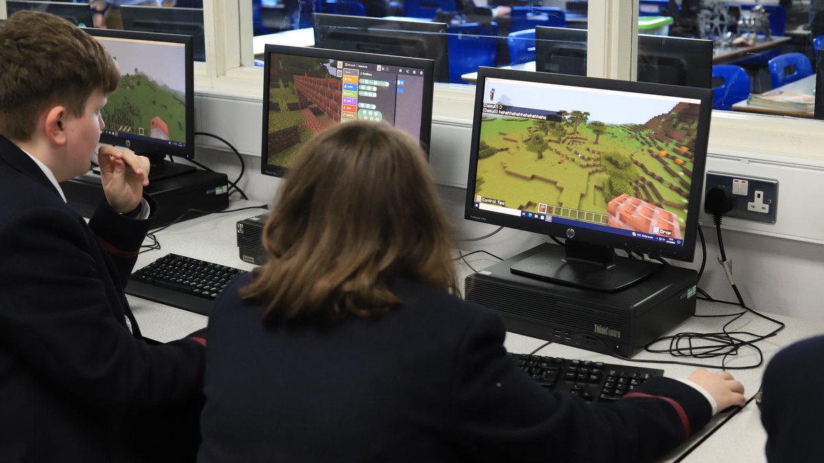 WHS_Computing's tweet image. Pupils have been enjoying taking part in the First Lego League and Year 8 Minecraft clubs @FLLUK @PlayCraftLearn @WallaceHigh