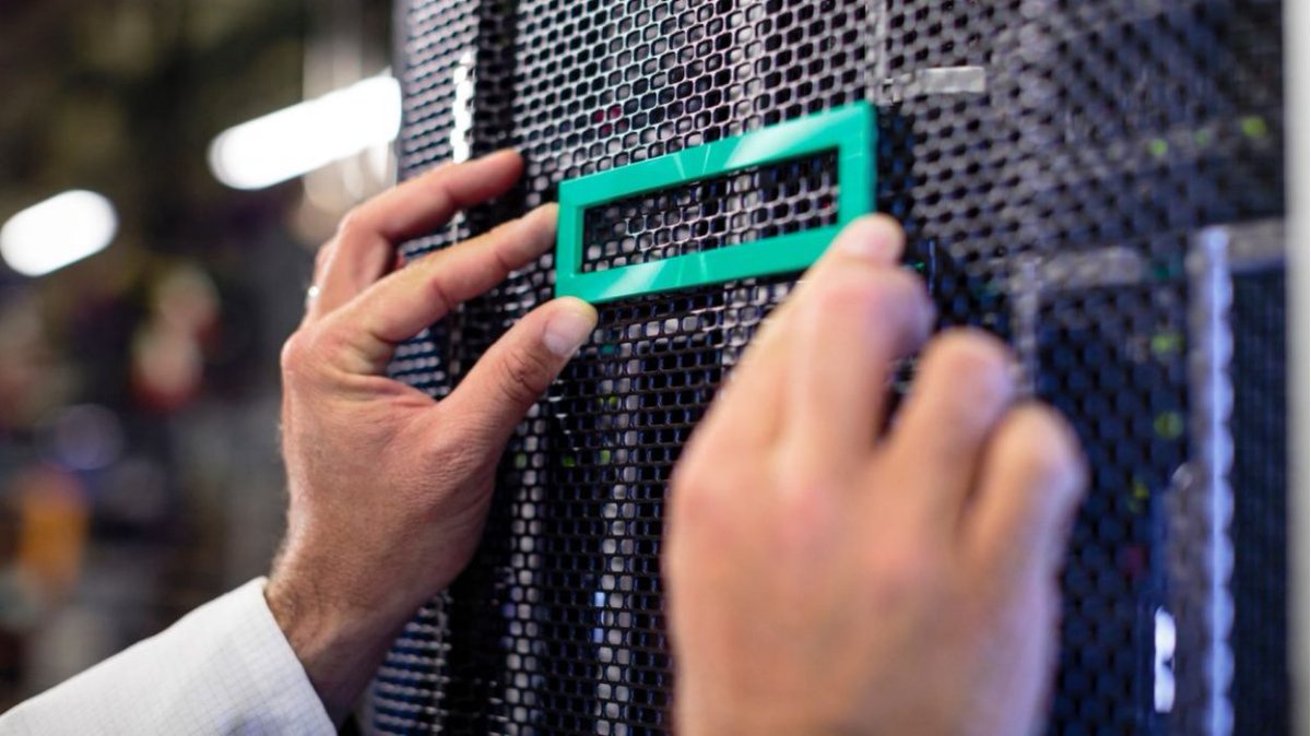 DamienDeclat's tweet photo. France’s HPC and AI data center will provide regional access to the new AI supercomputer “Austral” to accelerate the nation’s AI initiative and advance areas in climate modeling, biotechnology, healthcare, and materials science https://t.co/r5gvDCHMff https://t.co/04Ka7fiYBY