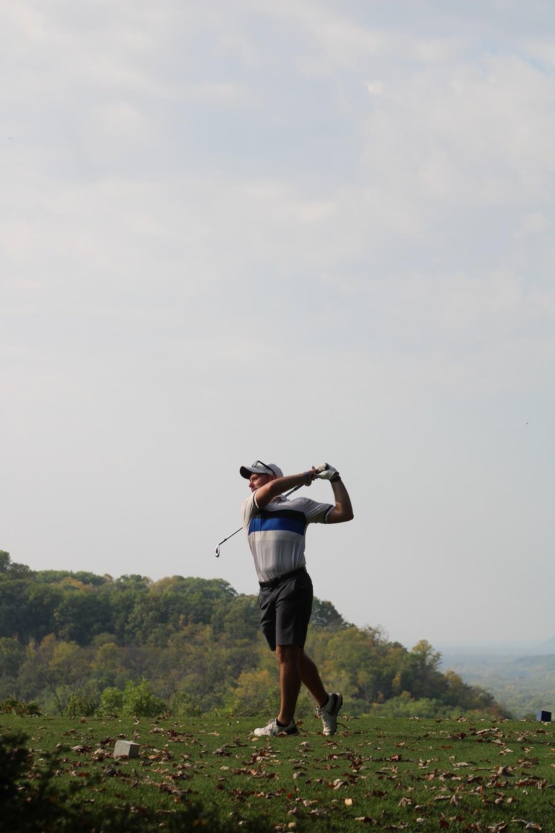 RedWingVCB's tweet image. 🏌️Have you booked your tee time? Our local golf courses are running fall specials right now, it's not too late to get in a few more swings on the greens. Enjoy the beautiful fall views and fresh air before winter arrives. 🍂

#onlyinmn #exploreminnesota #visitredwing #golf #fall