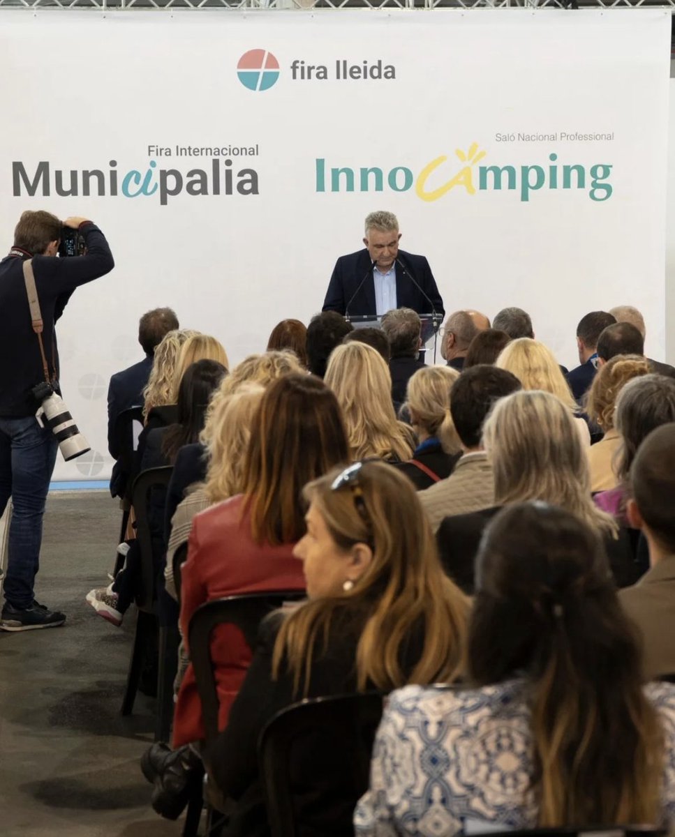 cambralleida's tweet photo. Inauguració de la 👉🏼 22 a edició del Saló Internacional d'Equipaments i Serveis Municipals Municipàlia i la 6a edició d'Innocamping.
#firalleida #firadelleida #municipalia #innocamping https://t.co/WsfwYs0ZbZ