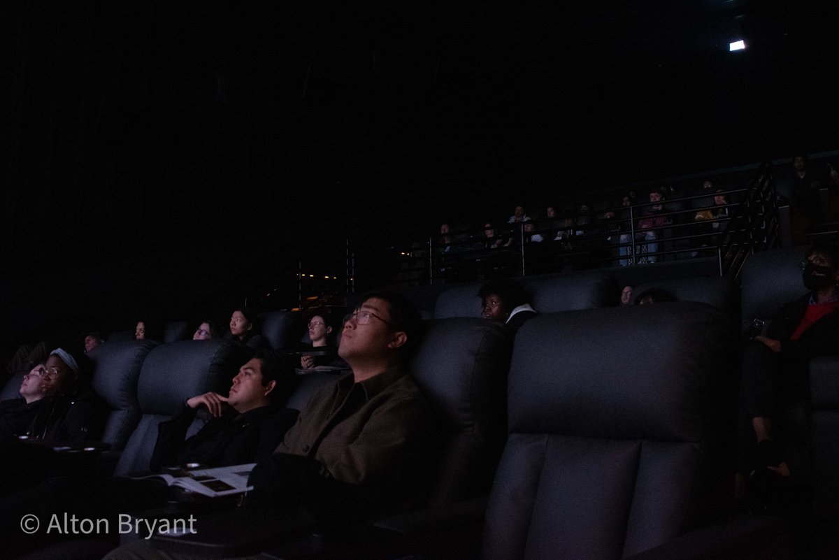 Great job to our filmmakers who participated in the Washington West Film Festival this past weekend. We can't wait to see what you do next.

📸: Alton Bryant
@wwfilmfest @_mason_arts @vfsmason