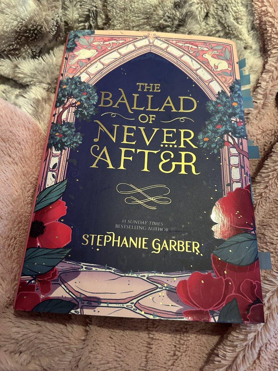MGCDLOVATO's tweet photo. I'm so not ready for the third book in a few days https://t.co/ASE7QOfNh4