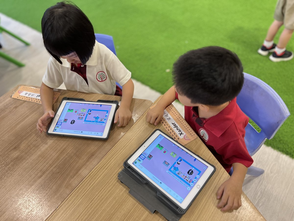 This #DigCitWeek, we've been empowering our children with the tools to navigate the digital world safely. Teach them to be responsible digital citizens from a young age. Thanks to <a href="/CommonSense/">Common Sense Media</a> for helping us guide the way! 🚀 #EarlyYears #DigitalCitizenship #OnlineSafety