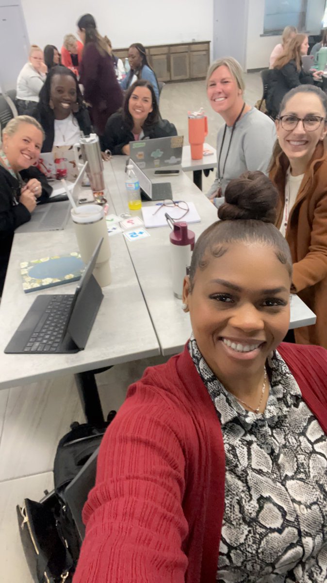 Ready to do the work! <a href="/TylerISD/">Tyler ISD 🏛</a>
#engage2Learn
#TeamToo