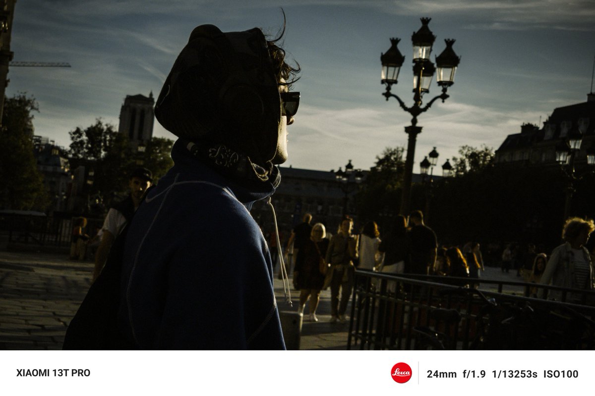 La #XiaomiMasterClass a accueilli le photographe Fred Stucin, maître de la photographie de rue au grain unique. 🎞️

Découvrez son travail avec ces quelques clichés 😍
🟠📷🔴 #MasterpieceInSight