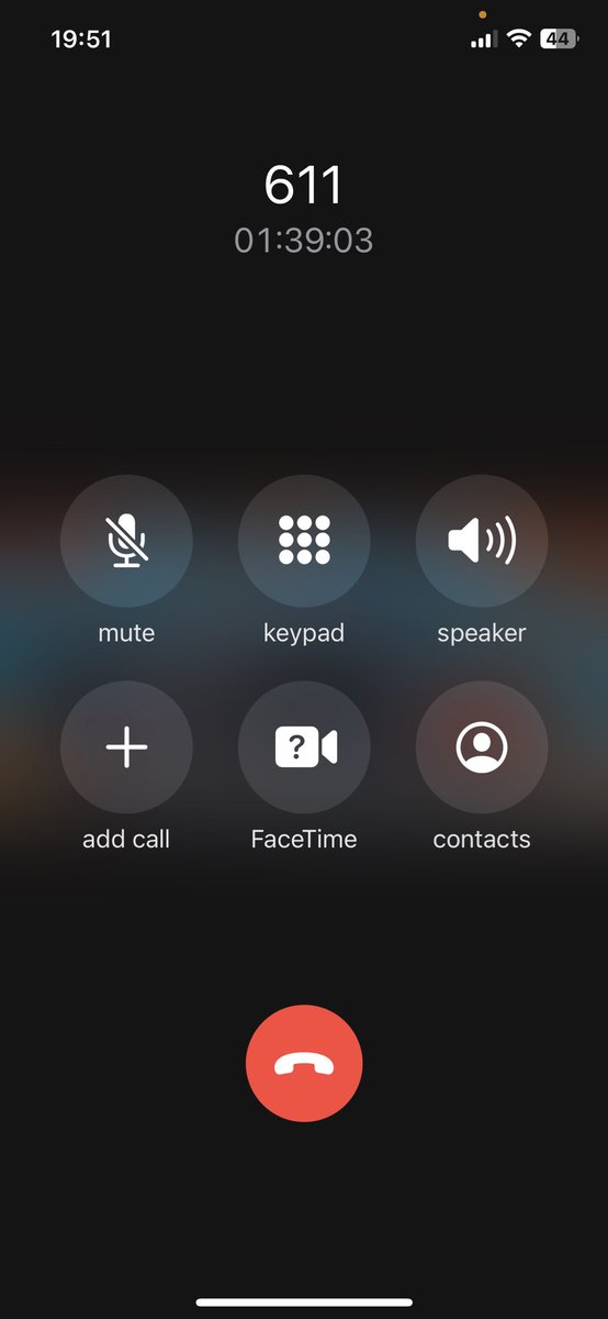 JThing345's tweet photo. What a joke @TMobile @TMobileHelp  waiting for customer service for over 1 hour and 40 mins. https://t.co/6Y3oC7M4mR