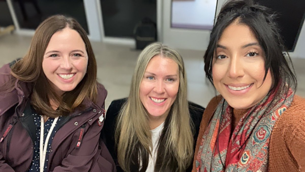 Tres Amigas are here and ready to learn <a href="/TylerISD/">Tyler ISD 🏛</a> #engage2learn