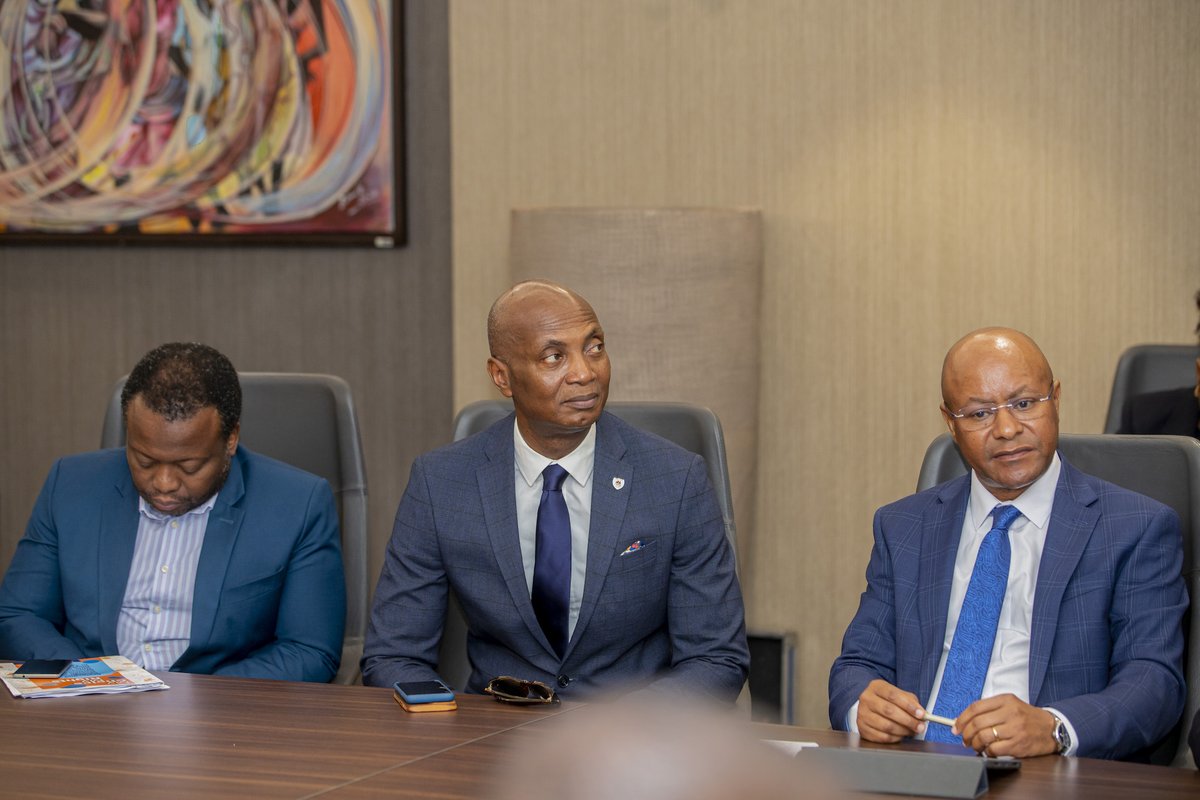 2ktwenty's tweet photo. la fedha ambako Benki ya @intesasanpaolo na Benki ya @investec zimeshirikiana kufanikisha mchakato huo uliovutia wawekezaji kutoka sehemu mbalimbali duniani. 

 📸 @othmanmichuzi https://t.co/DkrxBuRkl9