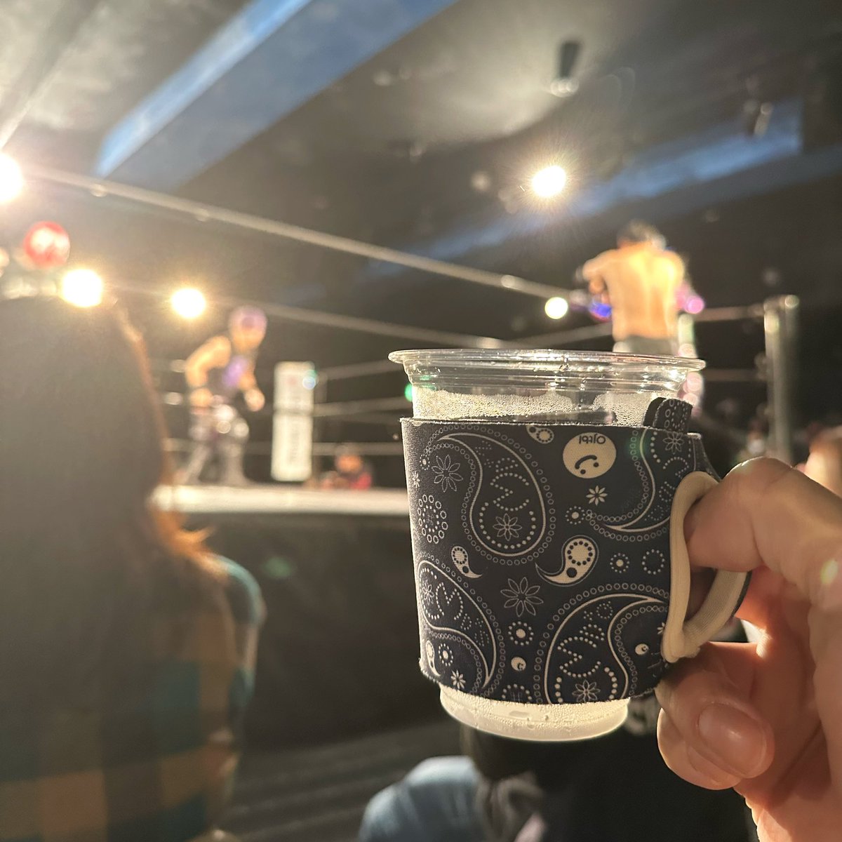 objectiboo's tweet photo. 日曜はシークレットベースさんの新宿FACE大会に行ってきました🤼
⁡
いろいろ盛りだくさんで胸アツな大会で写真もたくさん撮ったりしたんだけど、いろいろ整理が追いついてません🙄
⁡
ひとつ言えることは、会場に行けば間違いなくおもしろいってこと☝🏻
⁡
#pw_secretbase
⁡
#通せるカップスリーブ https://t.co/5x1MVUnnDl