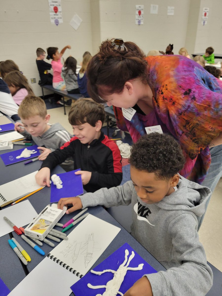 gccsadvanced's tweet photo. Joy in learning. #INArtsComm #UEvansville https://t.co/63RBklar86