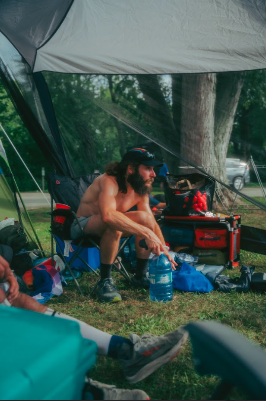 JB_Goldstein's tweet image. At 24 I was out of shape and wound up in the ER
I dreamed of being the 'sporty' dad for my kids but I'd given up playing sports and it cost me
At 37 I'm in the best shape of my life as dad of 2
My secret?
The Love of Sports
Here's how: