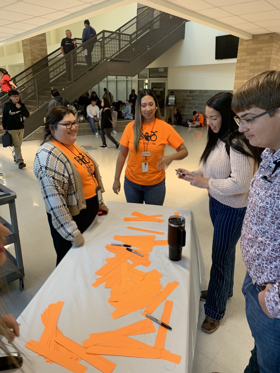 SHSCounselTeam's tweet photo. 🧡🧡SHS celebrating Unity Day 2023!  Wearing orange and linking together to share and practice kindness and acceptance🧡🧡  #UnityEveryday #MatadorFamily #OwnTomorrow https://t.co/KxBvuXdcSZ