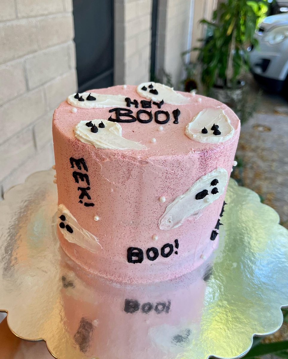 OwlB_Baking's tweet photo. Spooky season 2022 👻 https://t.co/CNT7HGpQQV