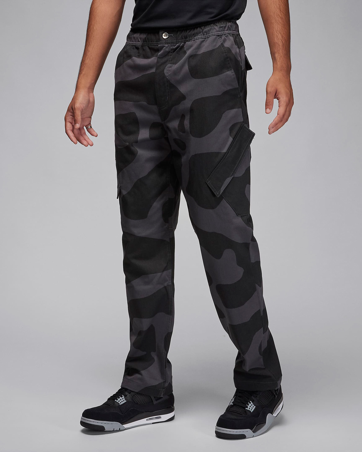 Jordan Essentials Men's Chicago Pants.