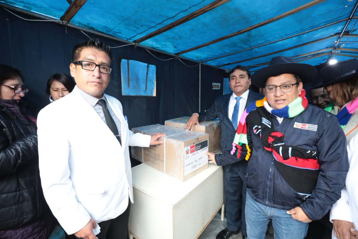 cvasquezsanchez's tweet photo. Siempre con nuestra gente: llegamos a #Tapuc - #Pasco, para fortalecer la salud de nuestras comunidades, con infraestructura y asistencia médica. https://t.co/m4972C6uLA