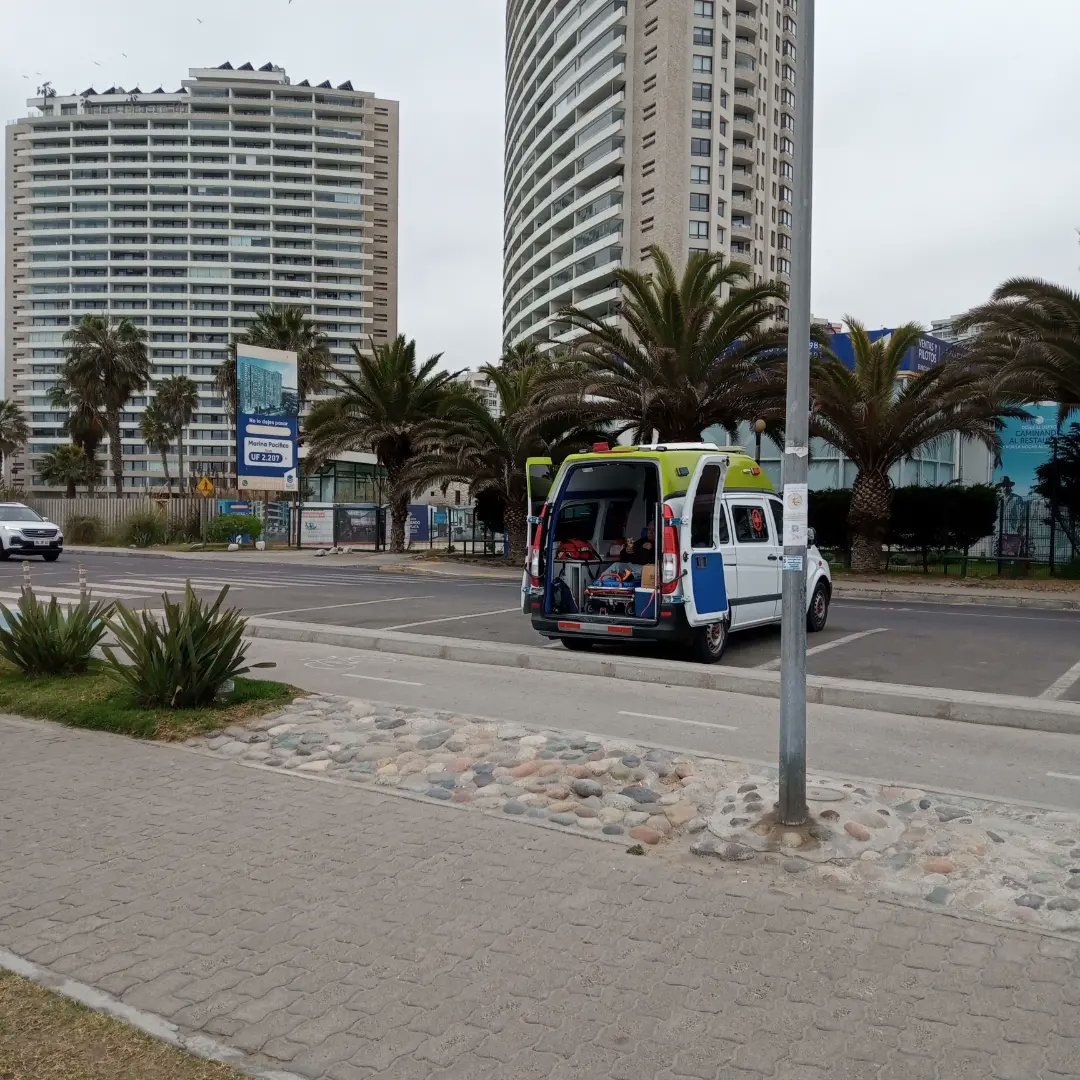 PatrullaCqbo's tweet photo. Esta mañana, un Señor de 65 años, recorrió la Av del mar, y contemplamos el mar recordando su juventud .
Muchas gracias a quienes nos ayudan a concretar estos hermosos momentos para quienes más lo necesitan.
Gracias a Dios por la buena voluntad de las personas 🙏.

#eleam https://t.co/ynajvLOJ64