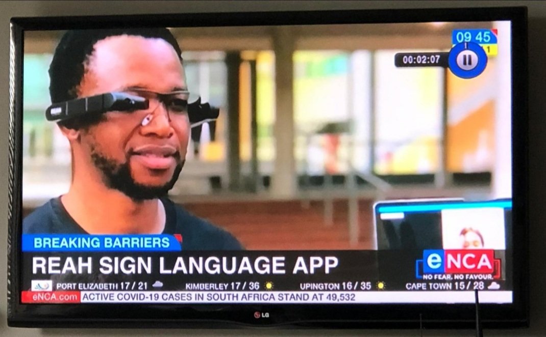 wonderin's tweet photo. 📍29. Sep. 2023

REAH-C9 turns 3 years old! 🎉🥳 

We have grown so much since 2020...@REAH_SL

#reachC9 #aiforgood #africansignlangauges #mbularnd https://t.co/pdKlAkkiRs