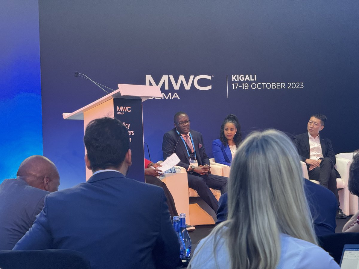 At MWC Kigali Policy Leaders Forum, CS Eliud Owalo says: 

- Kenya is rolling out 100k km of Fibre to unconnected parts of Kenya. 

- In 10 months Kenya government has trained over 300k youth on digital services. 

#MWCKigali