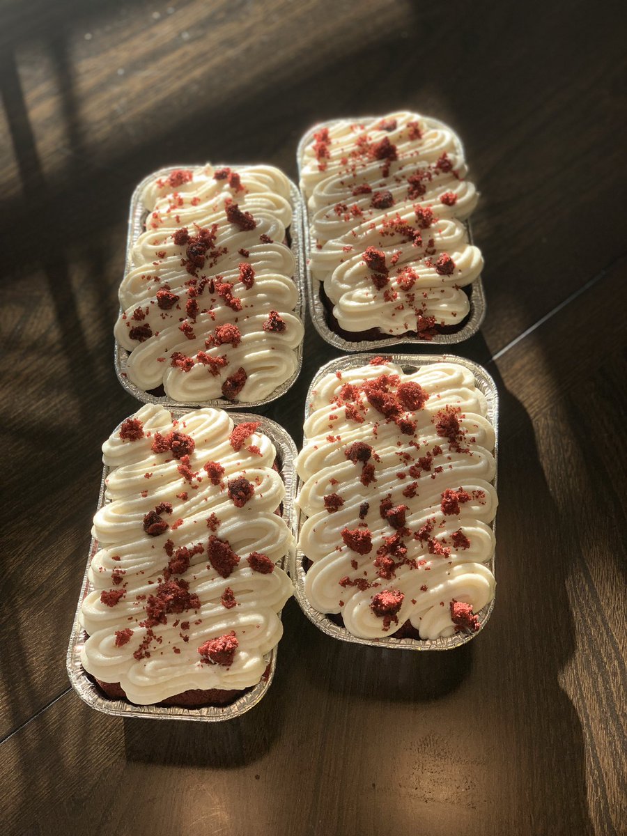 bayou_snacks's tweet photo. Look at what is coming to the menu!!! Mini cake loaves!!  🍰🧁🎂 we will be offering a variety of flavors!! 🤗 be on the look out soon for the price list! 🤪 #cakecakecake #cakelovers❤️ #smallbusiness #smallbusinessowner #blackownedbusiness #louisianasmallbusiness https://t.co/MRCPyffKBJ