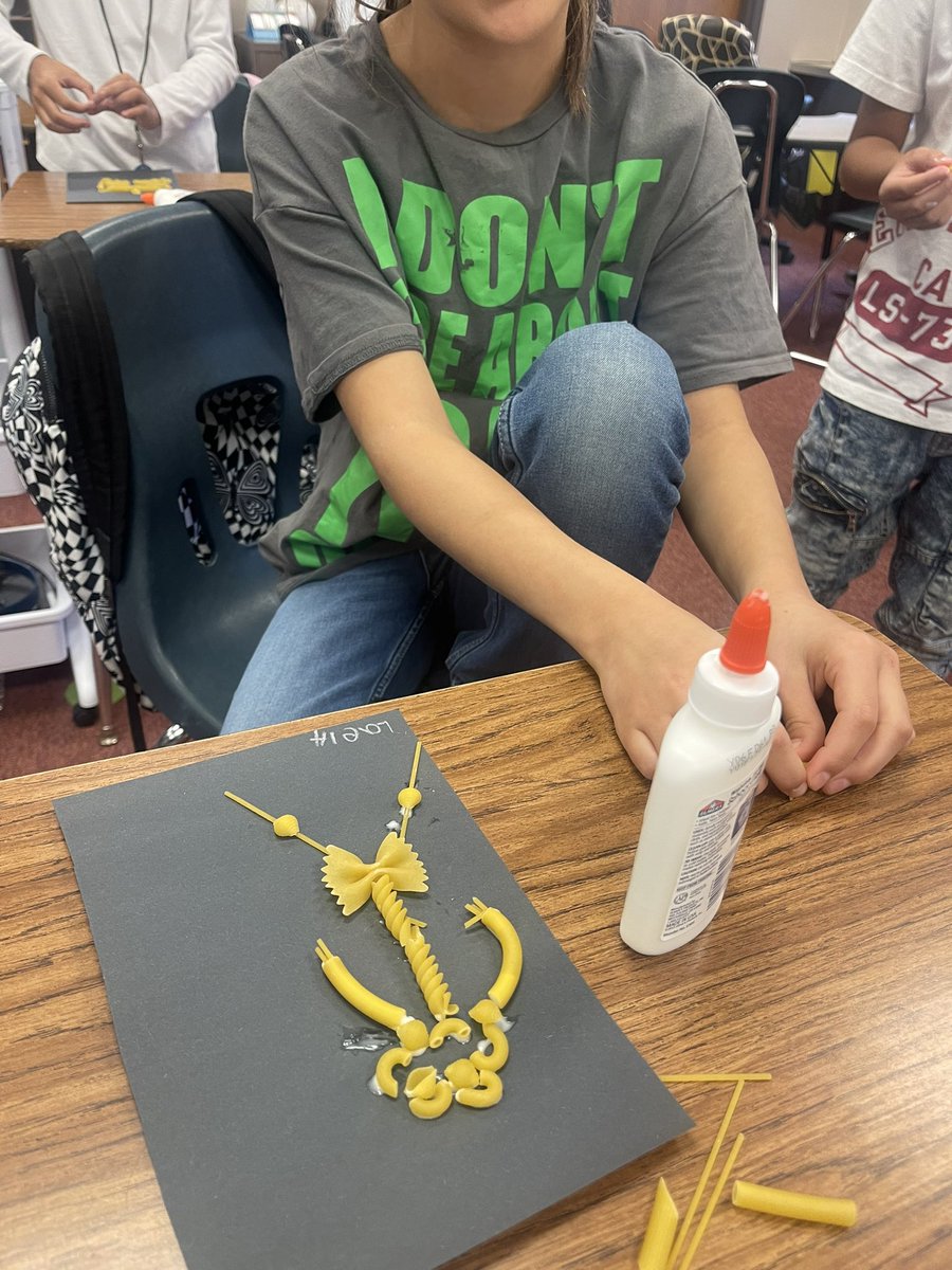 MrsCBilby's tweet photo. These thriving third graders spent their pause day using their knowledge of the skeletal system to construct noodle skeletons! #ThirdToTheBone #CKLA #GrissomAstros #MCS https://t.co/MCIFgPTFLp