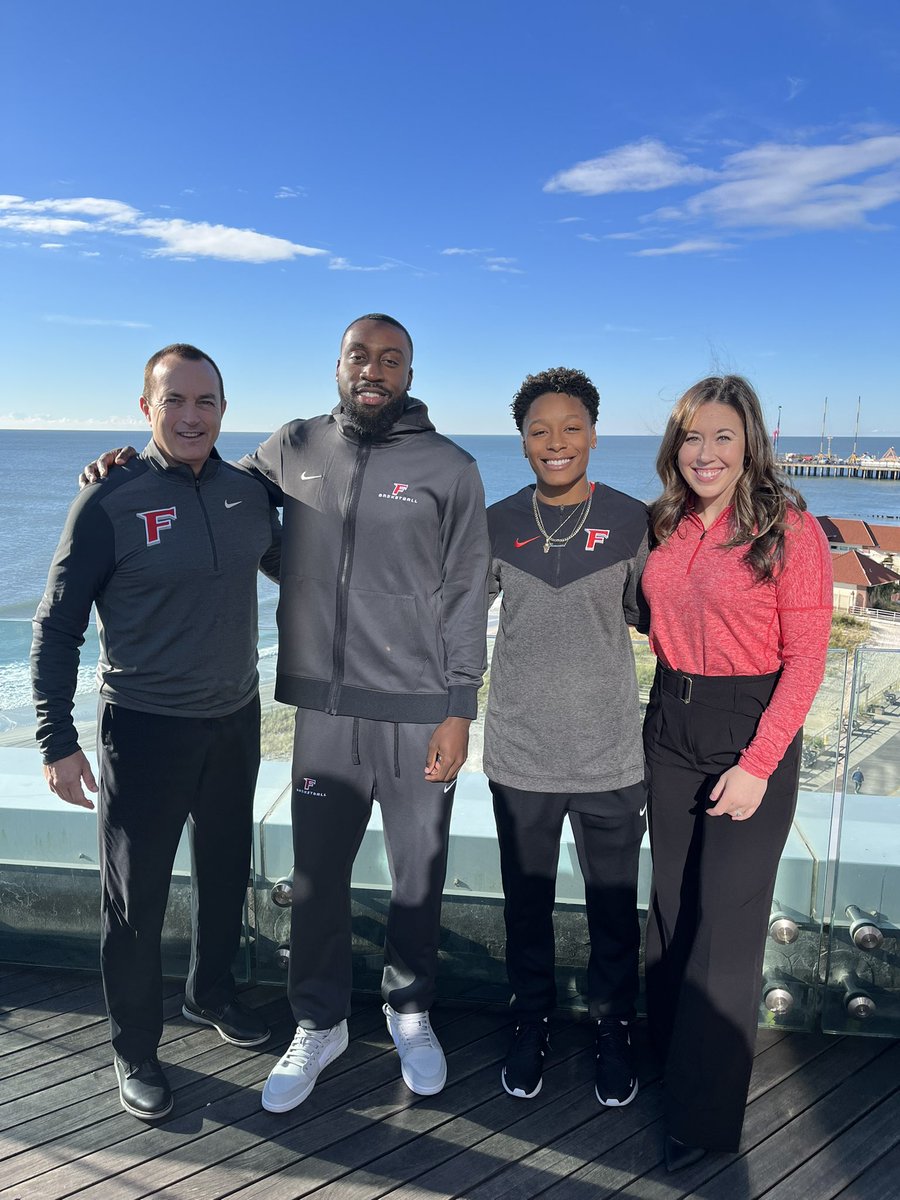 FairfieldStags's tweet photo. Enjoying the view at the MAAC Basketball Tip Off in Atlantic City!

#WeAreStags 🤘🏀 https://t.co/Ngv6hjtAHO
