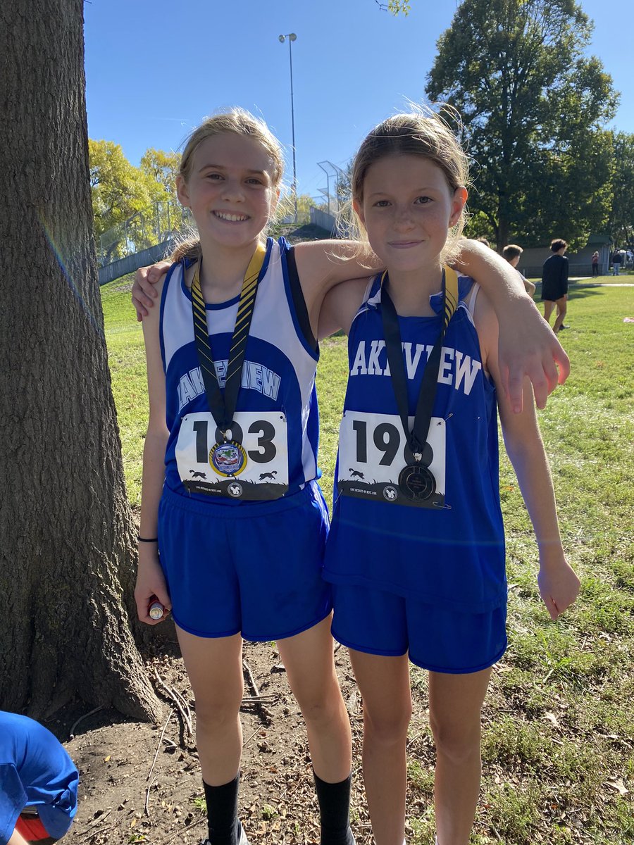 XCLakeview's tweet image. Beautiful day yesterday for the Eastern NE JV &amp;amp; JH Championship!! 👏🏼🏃🏼‍♀️🏃 
Closing out the season with an AWESOME group of JH &amp;amp; JV runners &amp;amp; looking forward to next season with all of them! 
Medalists from yesterday: 
🏅8th - Anaiah
🏅14th - Kora 

#lakeviewvikes 
#lakeviewxc